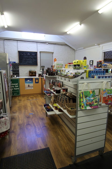 Cape Jervis Accommodation & Caravan Park - Kawana Tourism 2