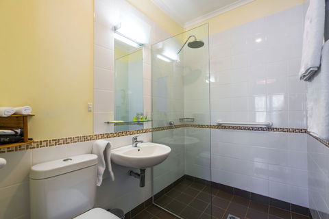 Ashdowns Of Dover B&B - Kawana Tourism 4
