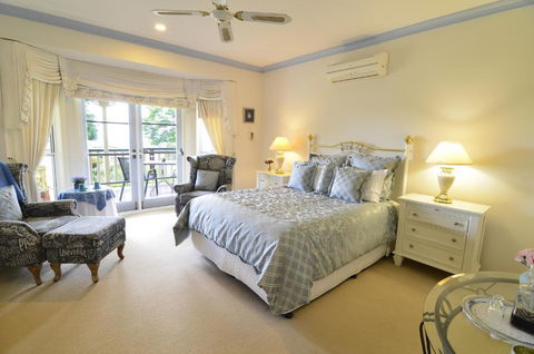 Rosevillehouse Bed & Breakfast - Kawana Tourism 2