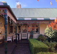 Glenella Guesthouse - Kawana Tourism