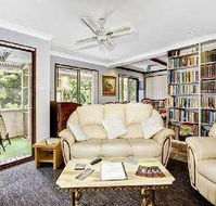 Wombats B  B Apartments - Kawana Tourism