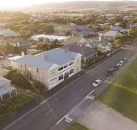 Port Elliot Beach House YHA Hostel - Kawana Tourism