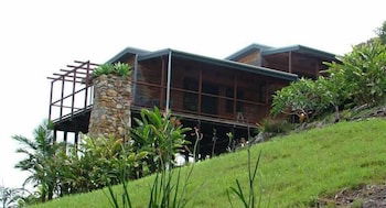 A Sacred Mountain Retreat - Kawana Tourism 0