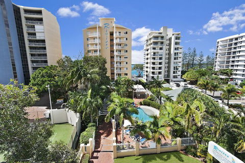 Riviere On Golden Beach - Kawana Tourism 1