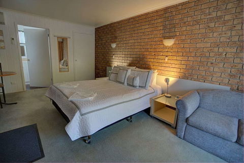 Mountain View Motor Inn & Holiday Lodges - Kawana Tourism 6