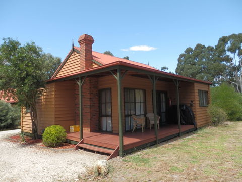 Mountain View Motor Inn & Holiday Lodges - Kawana Tourism 0