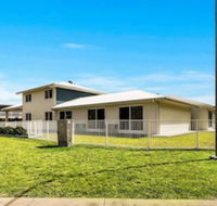 Econo Lodge Beachside - Kawana Tourism