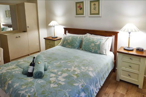 Underground Bed And Breakfast - Kawana Tourism 0