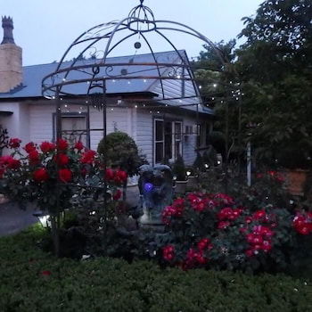 Bowral Road Bed And Breakfast - Kawana Tourism 0