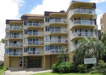 Seafarer Chase Holiday Apartments - Kawana Tourism 6