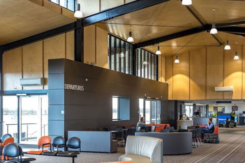 Island Breeze Motel - Kawana Tourism 6