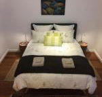 Smiths Lake House - Kawana Tourism