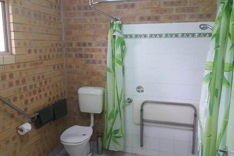 Tiaro Motor Inn - Kawana Tourism 7