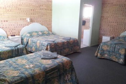 Tiaro Motor Inn - Kawana Tourism 6