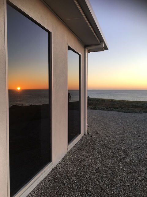 Saltwater Sunrise - Kawana Tourism 3