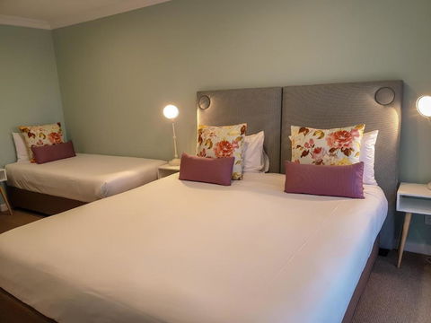 Nagambie Waterfront Motel - Kawana Tourism 1