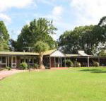 McCarthy Lake House - Kawana Tourism