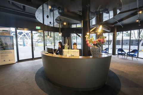 Waterfront Melbourne Apartments - Kawana Tourism 0