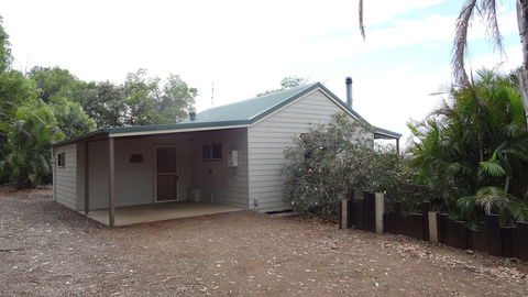 Maleny Luxury Cottages - Kawana Tourism 0
