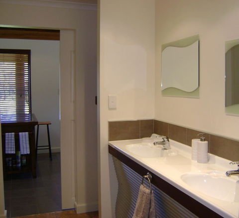 Scotsdale Valley Studios - Kawana Tourism 2