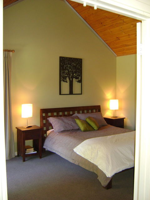 Scotsdale Valley Studios - Kawana Tourism 1