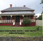 RJs Bed  Breakfast - Kawana Tourism
