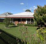 Dunstans Guest House - Kawana Tourism