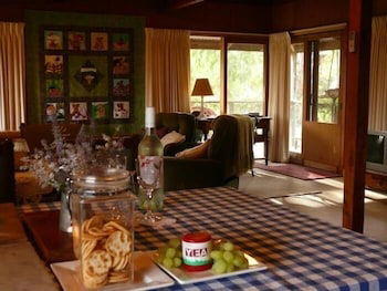 The Burrow At Wombat Bend - Kawana Tourism 3
