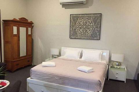 Fairway Manor Accommodation - Kawana Tourism 3