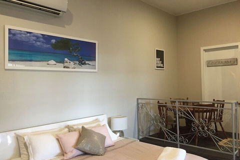 Fairway Manor Accommodation - Kawana Tourism 6