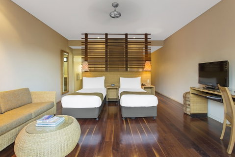 Kimberley Sands Resort - Kawana Tourism 3
