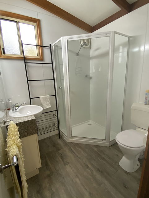 Beechworth Cabins - Kawana Tourism 4