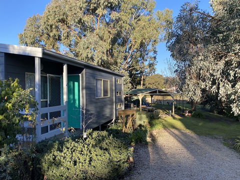 Beechworth Cabins - Kawana Tourism 1