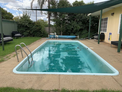 Bradman Motor Inn - Kawana Tourism 2