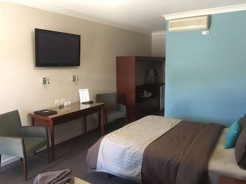 Pastoral Hotel Motel - Kawana Tourism 0