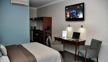 Pastoral Hotel Motel - Kawana Tourism 2