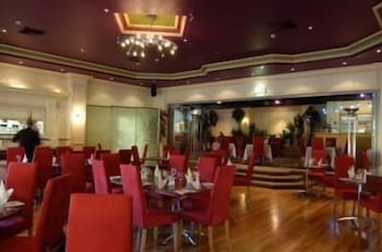 The Astra Hotel - Kawana Tourism 4