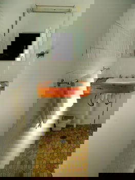 Mercury Motor Inn - Kawana Tourism 2