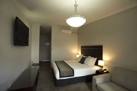 Southgate Motor Inn - Kawana Tourism 3