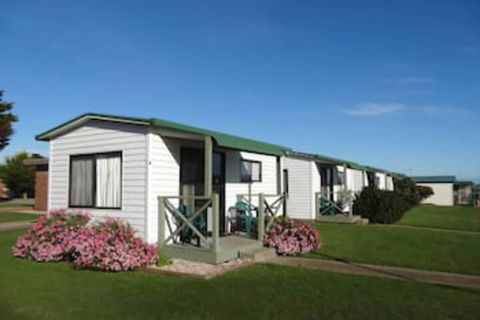 Bay View Holiday Village - Kawana Tourism 1