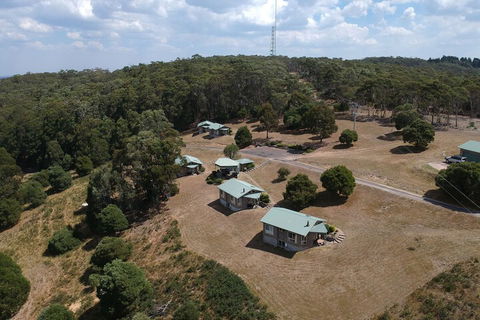Jenolan Cabins - Kawana Tourism 1