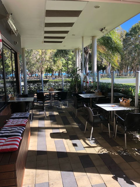 Bribie Island Hotel - Kawana Tourism 3