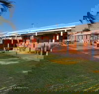 Morayfield Tavern  Motel - Kawana Tourism