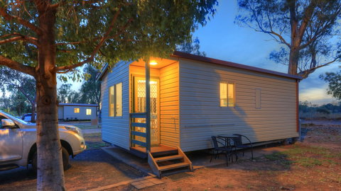 Cobar Caravan Park - Kawana Tourism 3