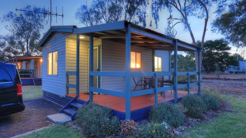 Cobar Caravan Park - Kawana Tourism 0