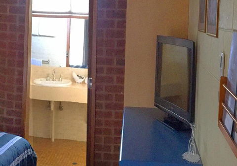 Milawa Motel - Kawana Tourism 4