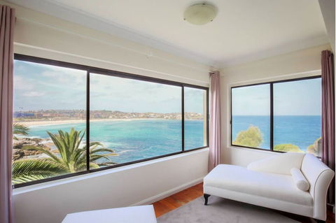Ultimate Bondi Escape 2 - Kawana Tourism 0