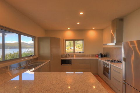 Fairwinds - Essentially Tas - Kawana Tourism 4