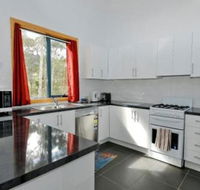 Hill Top Retreat - Kawana Tourism