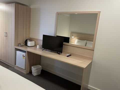 Roxby Downs Motor Inn - Kawana Tourism 4